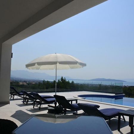 Villa Orao Kaštel Novi Exteriör bild