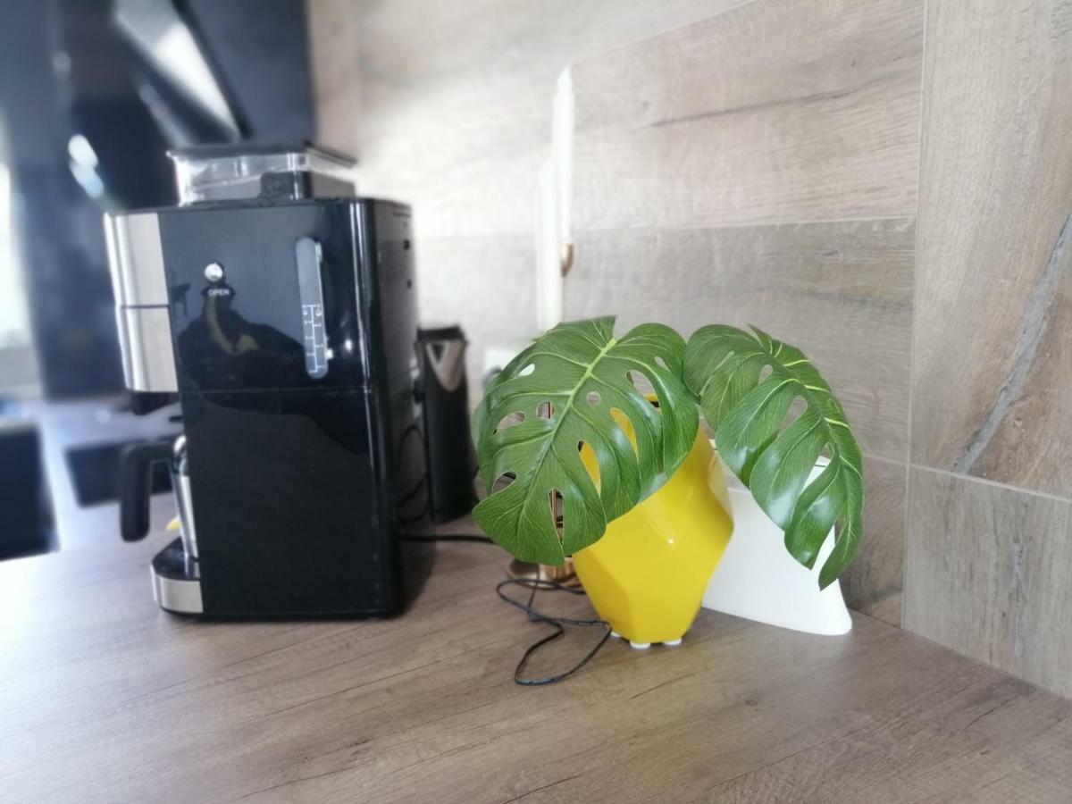 Villa Orao Kaštel Novi Exteriör bild